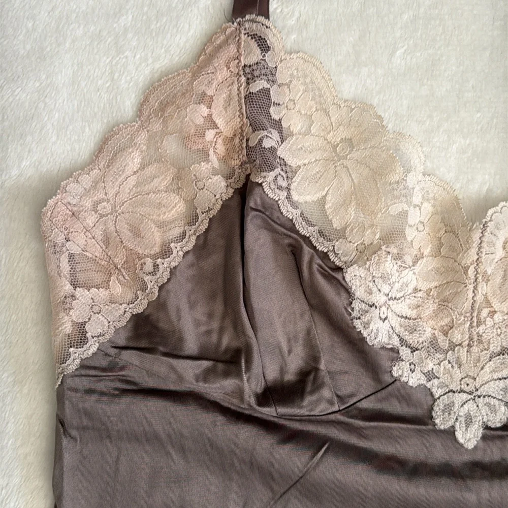 {VTG} Lorraine | 70s 80s Babydoll Scallop Floral Lace Trim Nylon Full Slip Dress - Picture 4 of 16
